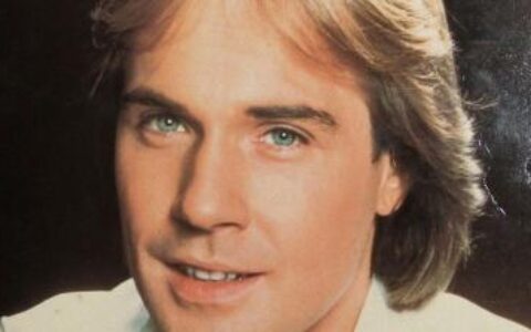 案例：钢琴王子理查德克莱德曼委托百伦移民留学公司成功获得工作签证